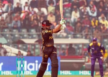 লড়াই করলেন বাবর, তবুও জিতলো না পেশওয়ার